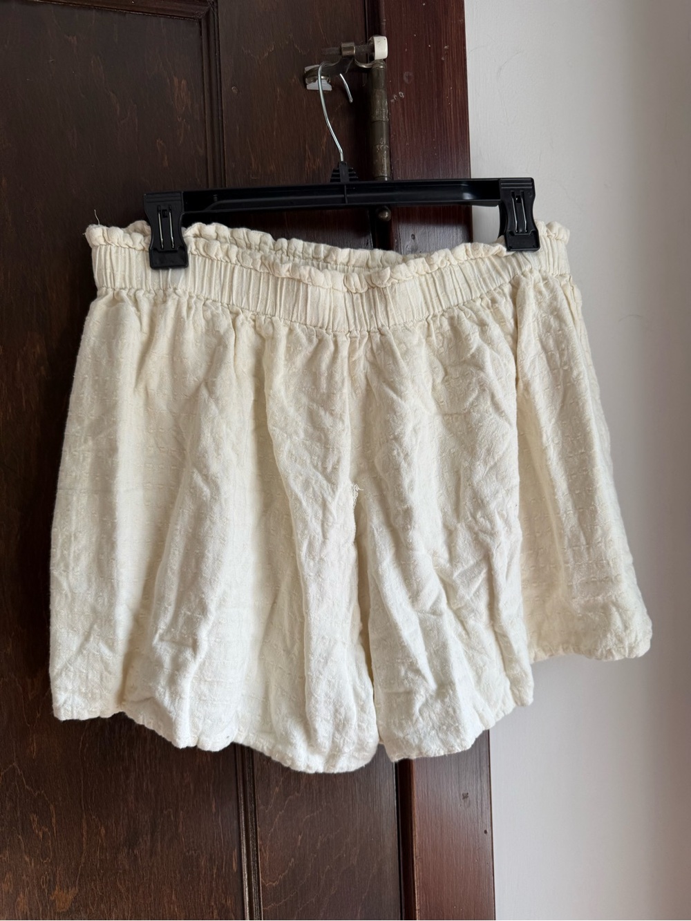 Rylee + Cru Cream Textured High-Waist Elastic Shorts